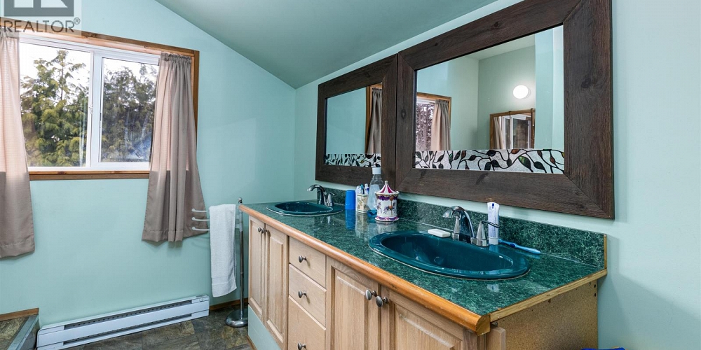 3981 DOBBIE STREET Terrace Photo 11 3981 DOBBIE STREET Terrace Photo 11